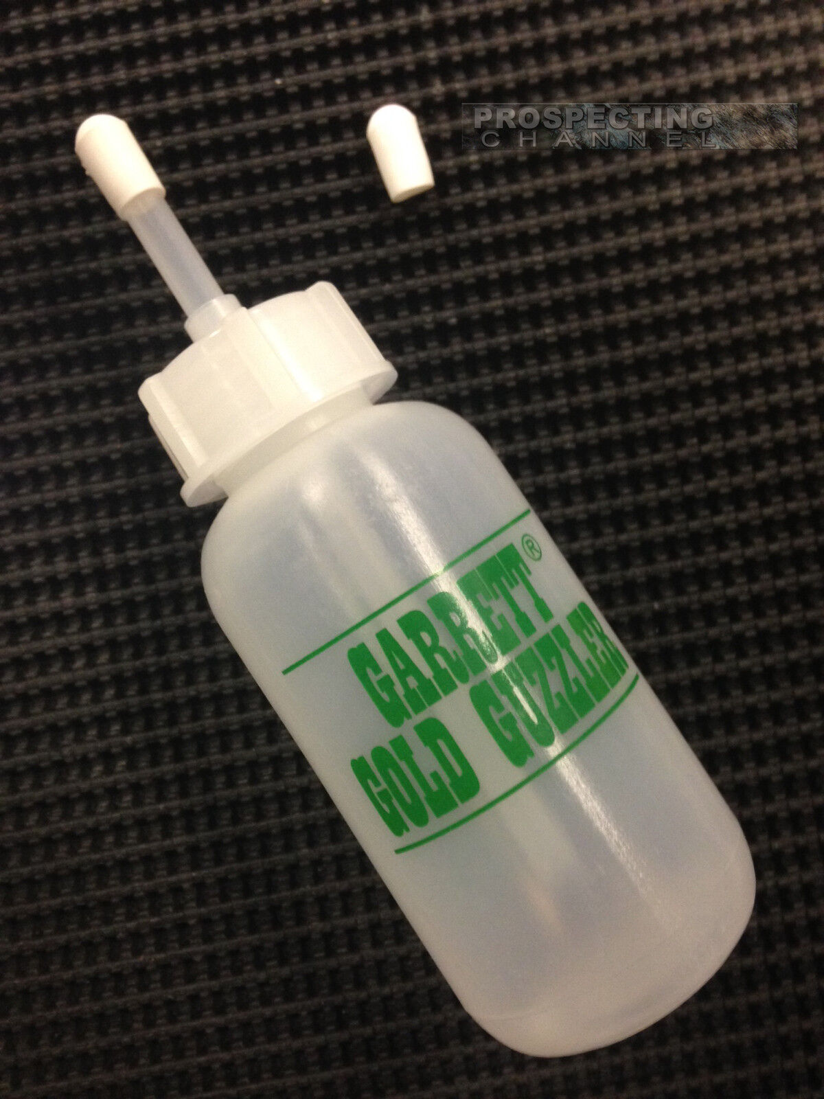 Garrett GOLD GUZZLER Snuffer Bottle with Extra Spare Cap