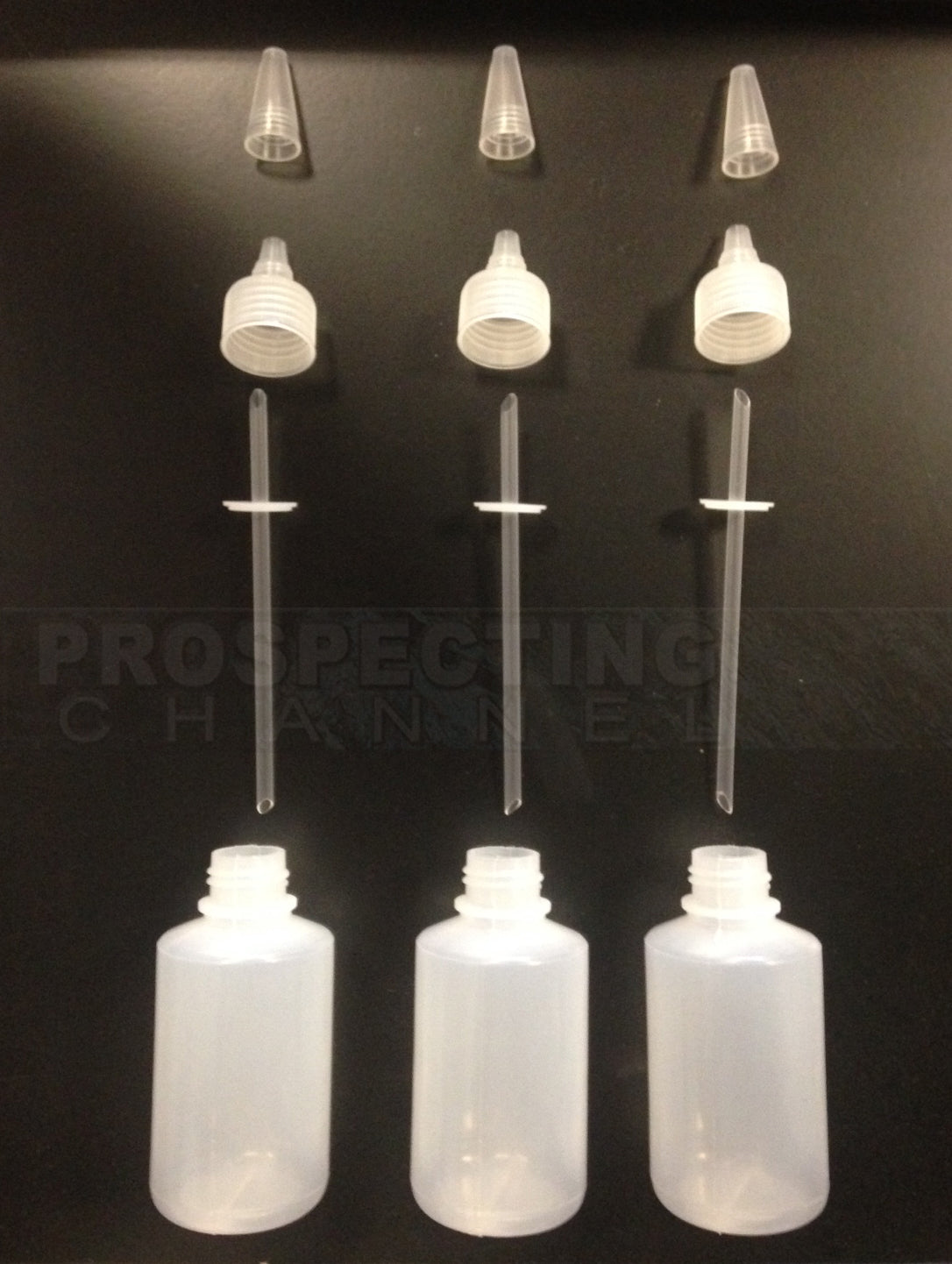 3 Snuffer suction plastic Bottles with Caps Seal and Straws 5 Inch
