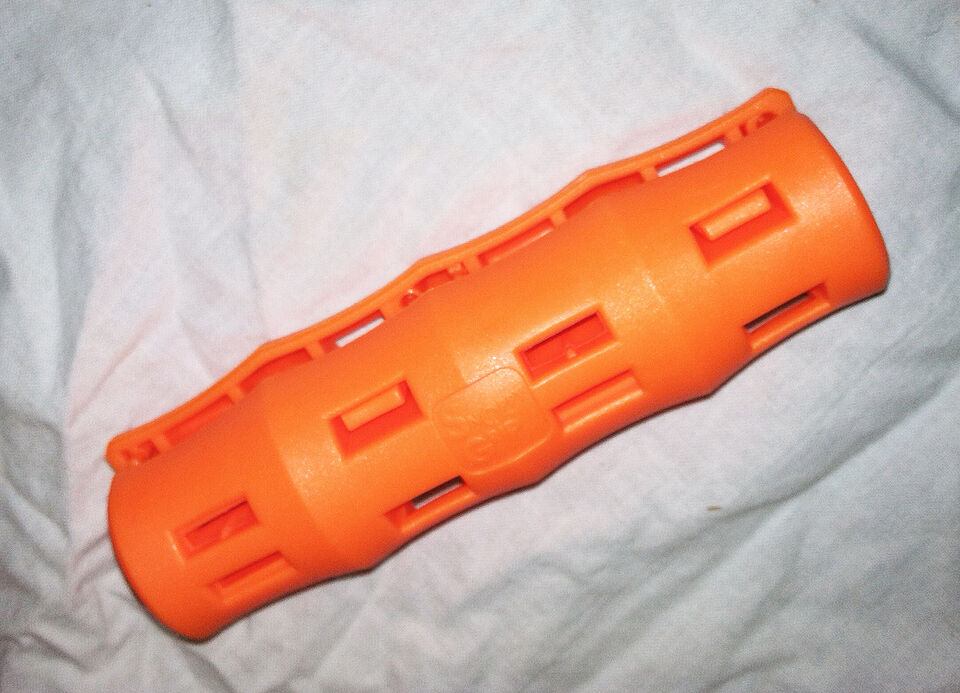 Bucket Wobbler + Snappy Grip