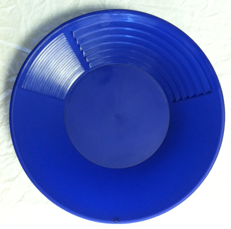 14 Inch 3 Stage Blue Gold Pan extra riffles 4 fine gold