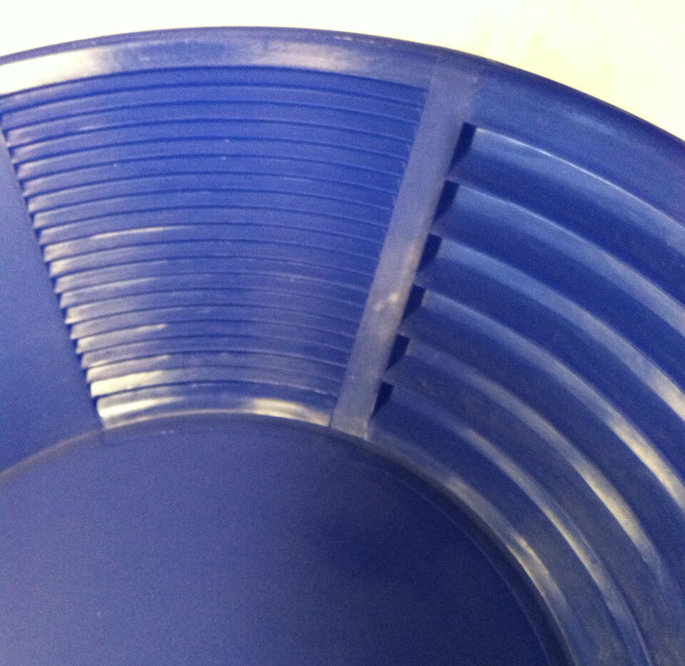 14 Inch 3 Stage Blue Gold Pan extra riffles 4 fine gold